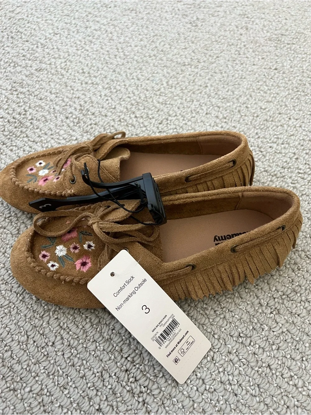 Weekend Academy Girls Embroidered Floral Moccasin Shoes NWT size 3 $10